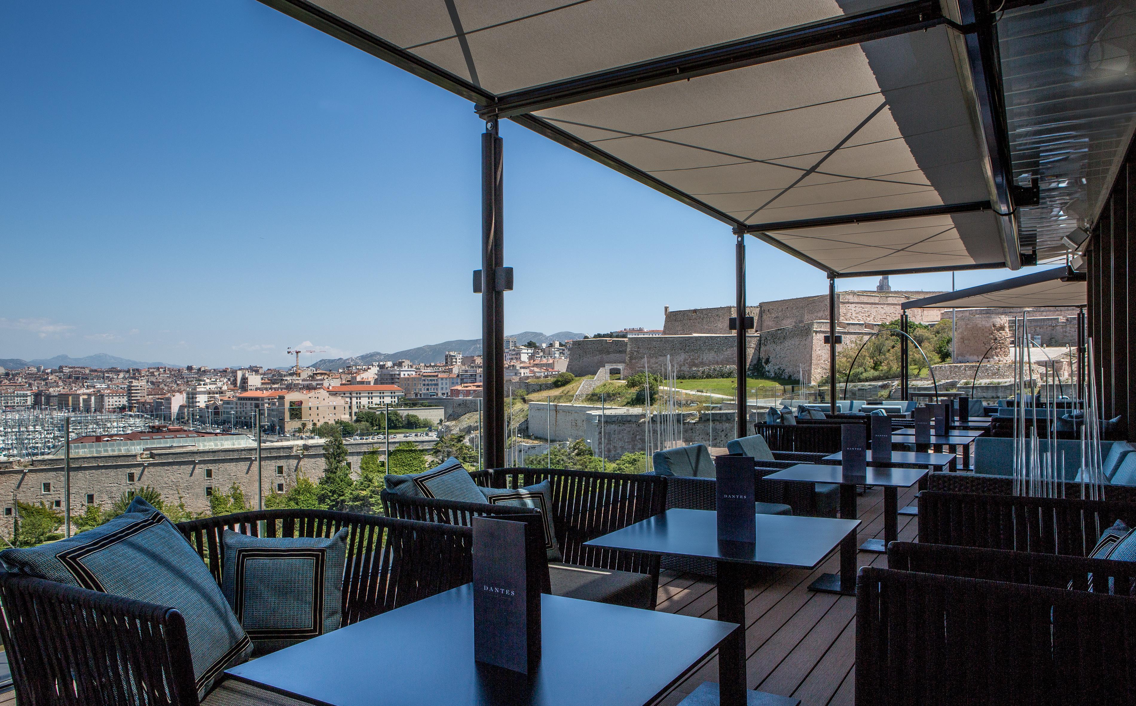 Hotel Sofitel Marseille Vieux-Port Esterno foto The Sky Bar