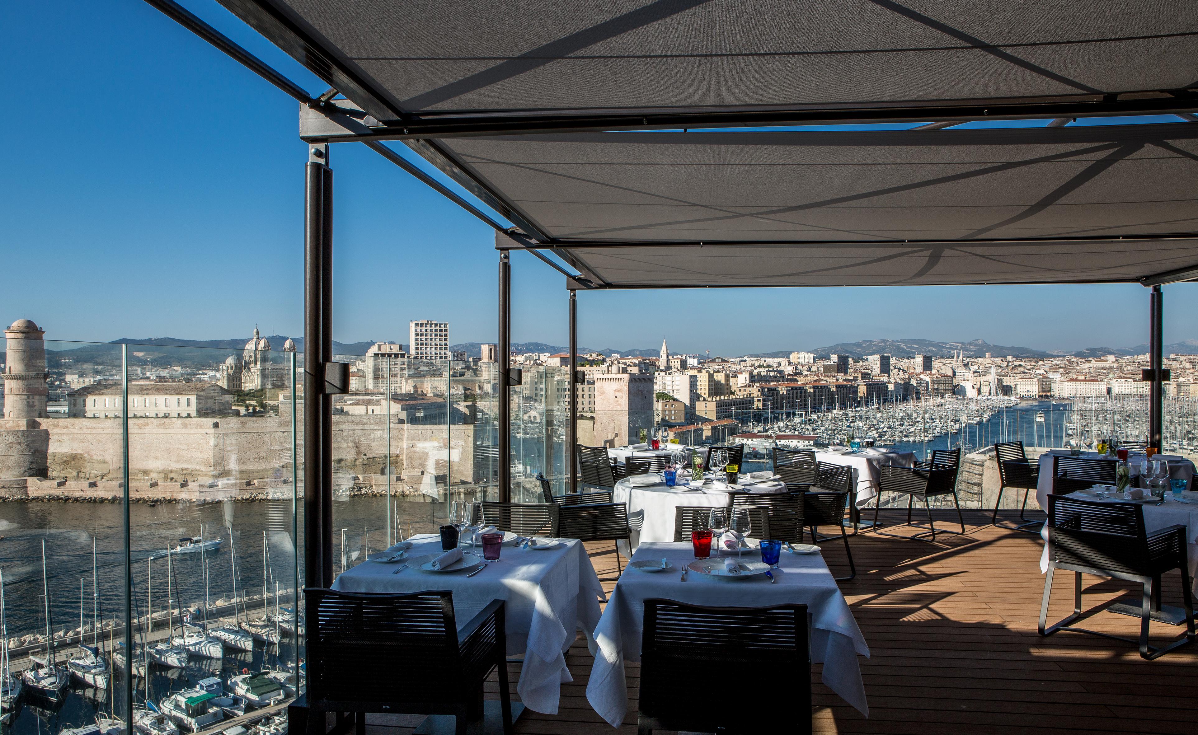 Hotel Sofitel Marseille Vieux-Port Esterno foto The restaurant