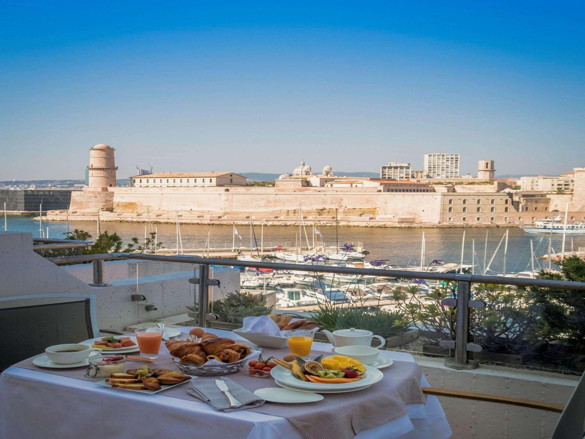 Hotel Sofitel Marseille Vieux-Port Esterno foto