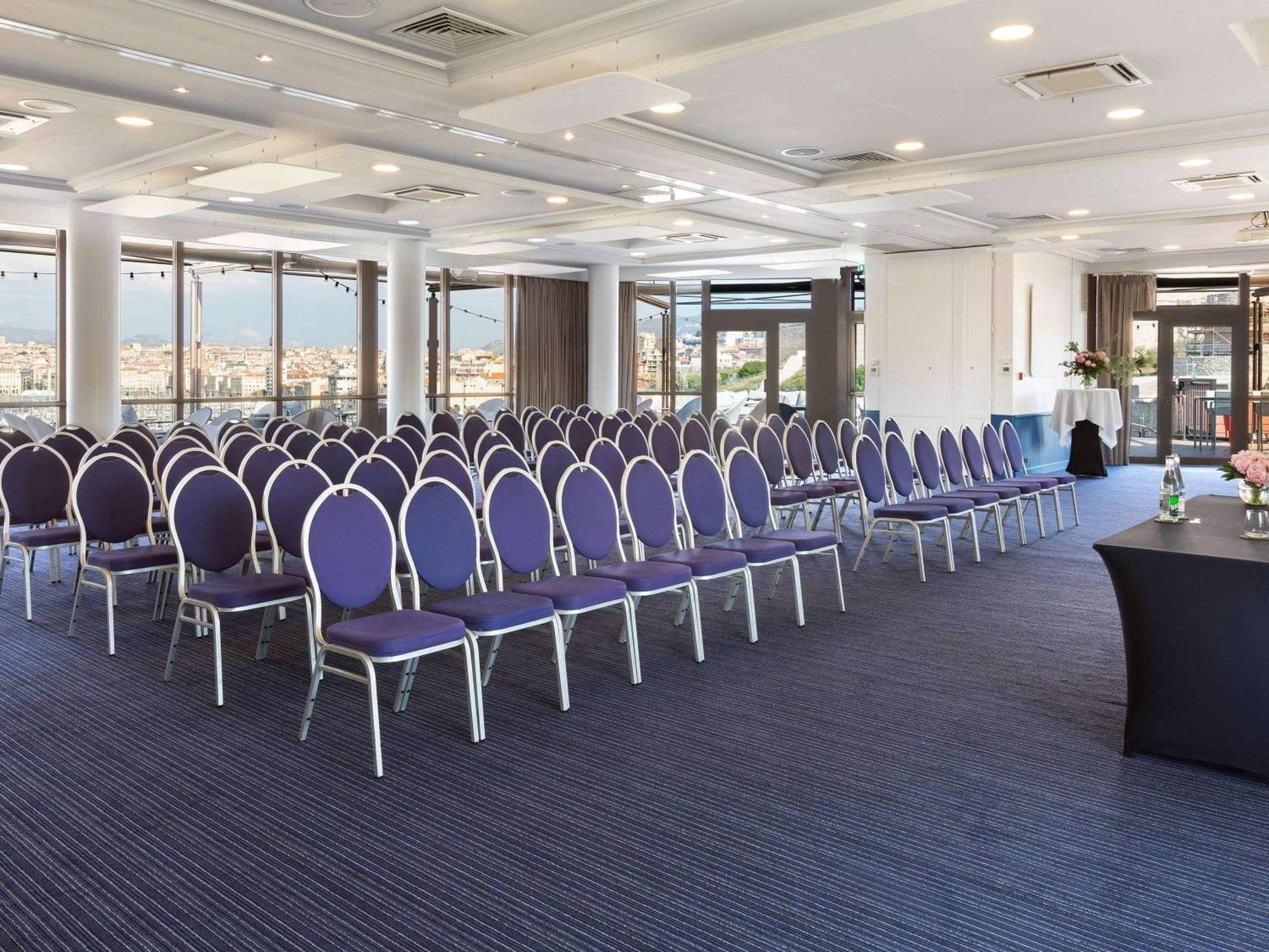 Hotel Sofitel Marseille Vieux-Port Esterno foto Meeting room