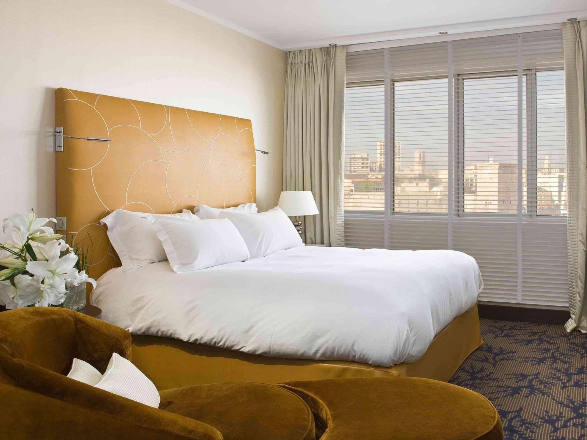 Hotel Sofitel Marseille Vieux-Port Esterno foto