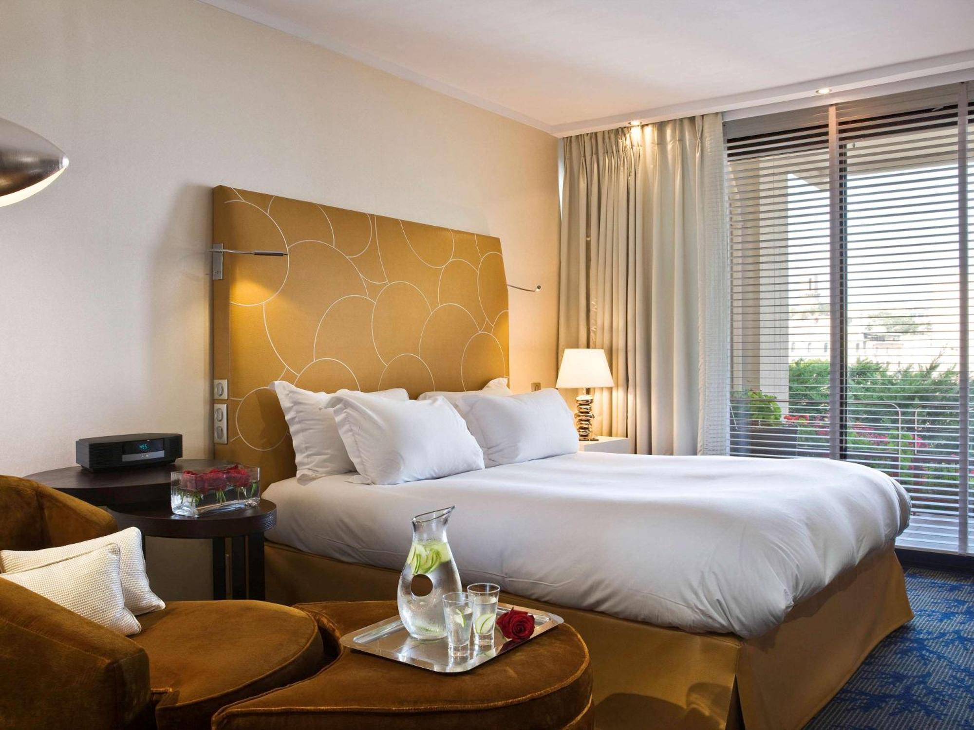 Hotel Sofitel Marseille Vieux-Port Esterno foto
