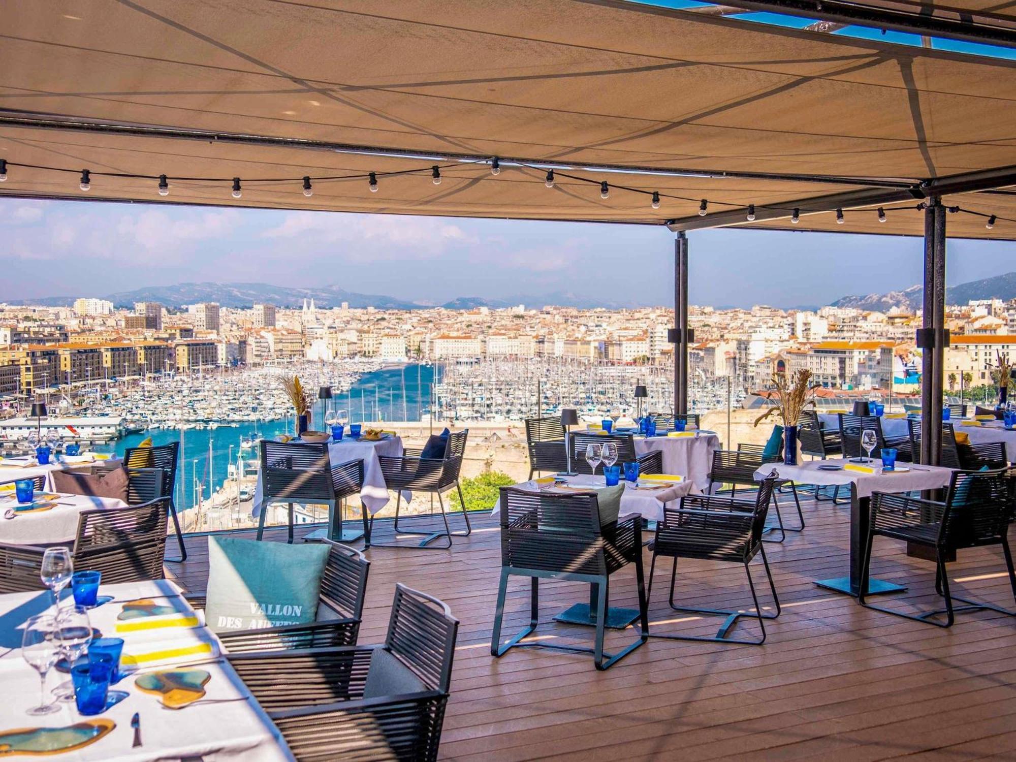 Hotel Sofitel Marseille Vieux-Port Esterno foto