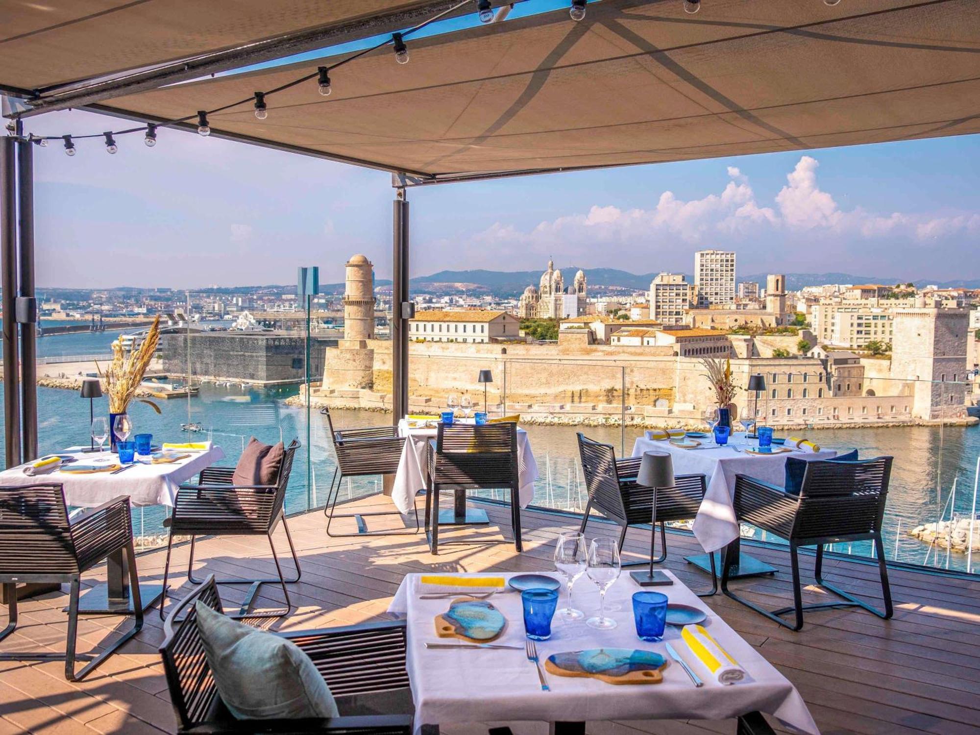 Hotel Sofitel Marseille Vieux-Port Esterno foto