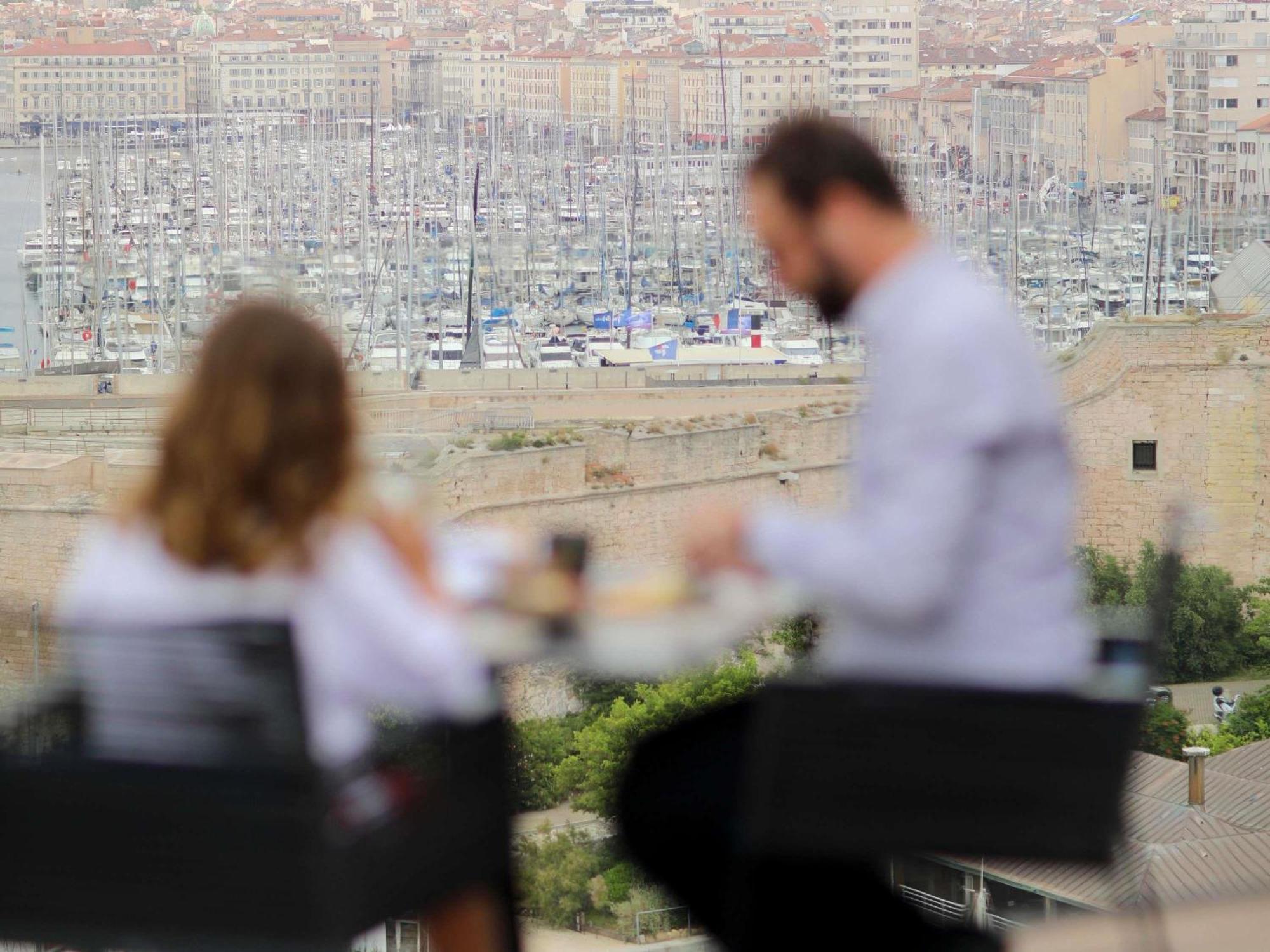 Hotel Sofitel Marseille Vieux-Port Esterno foto